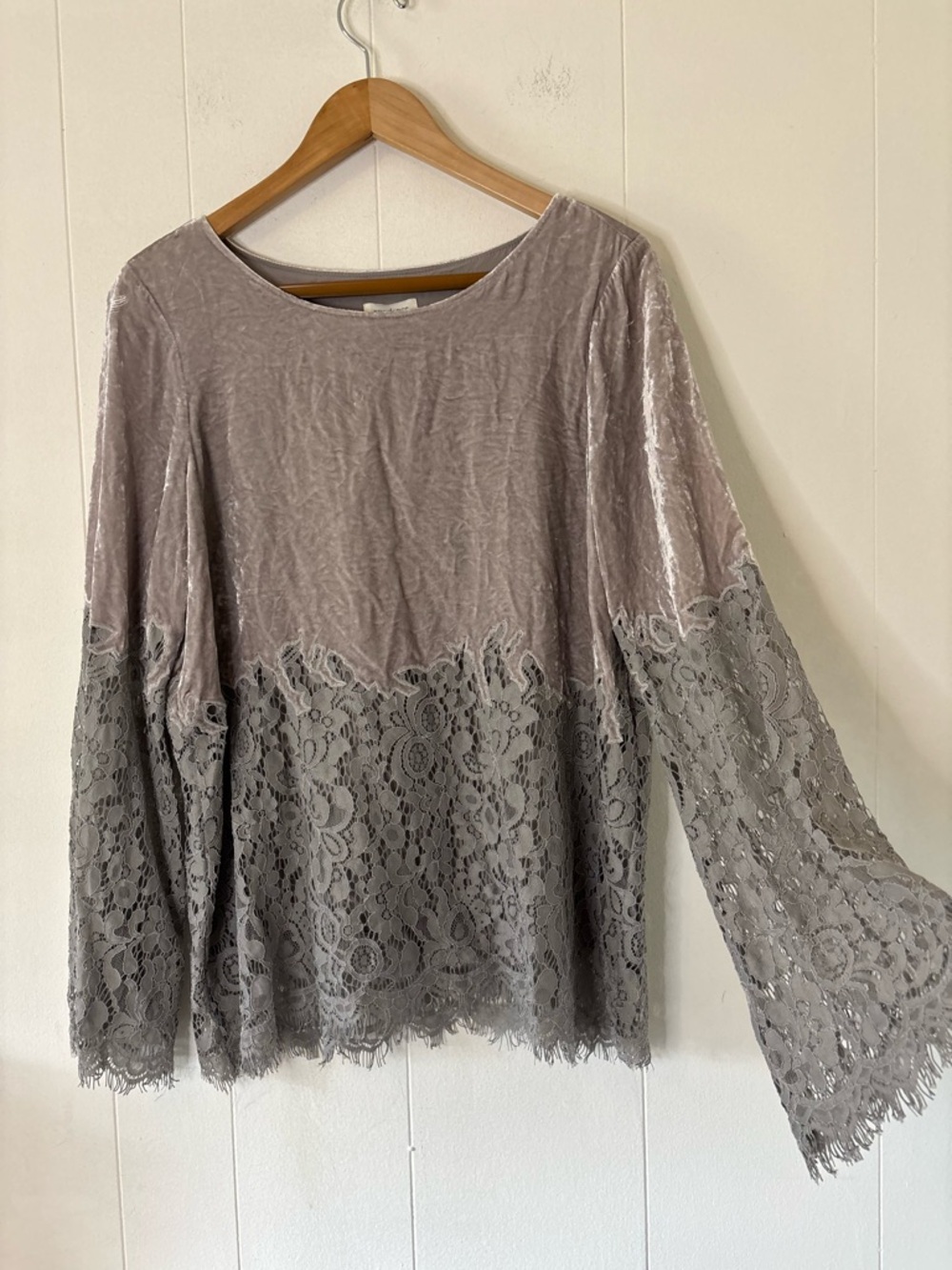 Sundance Velvet Lace Cascade Bell Sleeve Top Gray Boho Fairy Women’s Medium
